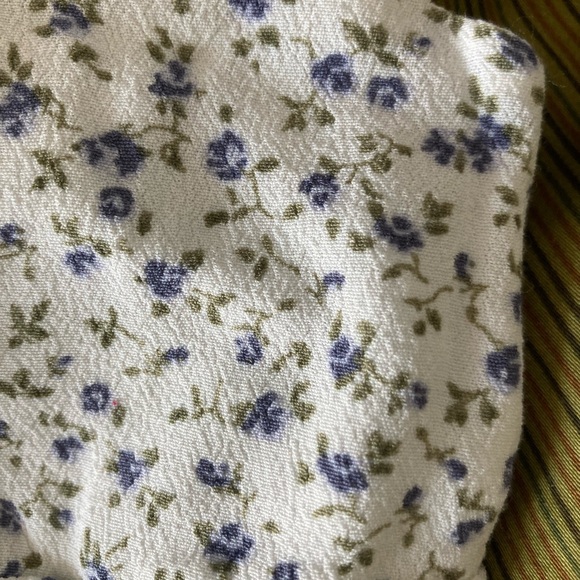 Garage floral crop top size small - Picture 2 of 4